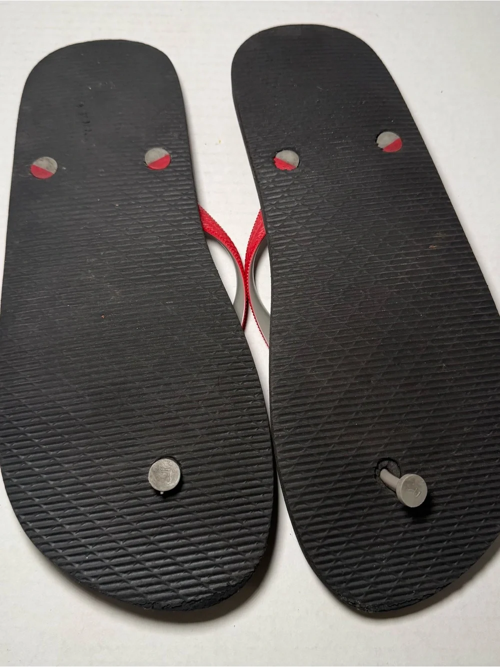 Ohio State Buckeyes Unisex M 11-12, W 13-14 Flip Flops NCAA OSU